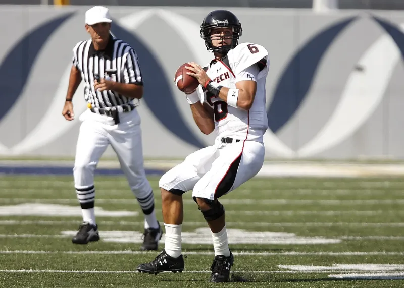 Same Play, Different Funeral: How Defenses Are Eating Predictable Offenses Alive Inside the 5